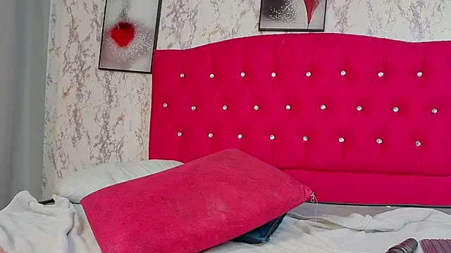 Chat +18 de Larissa_Antonella ao vivo