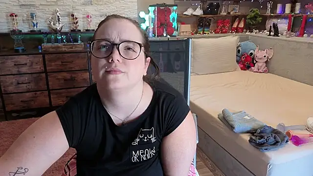 Kimberly-Caprice Adlı Modelin Canlı XXX Sohbeti