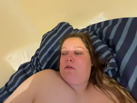 Scarletcum22 Adlı Modelin Canlı XXX Sohbeti