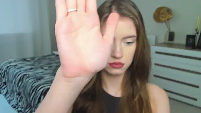 Erica_Kiss Live XXX-Chat