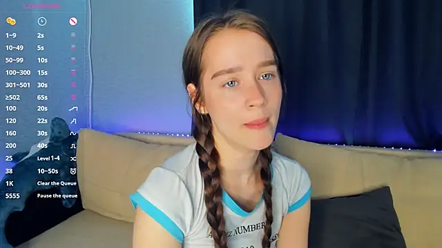 แชท XXX สดของ lovelyalivia