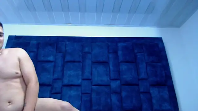 GroupNoLimits 在線直播表演