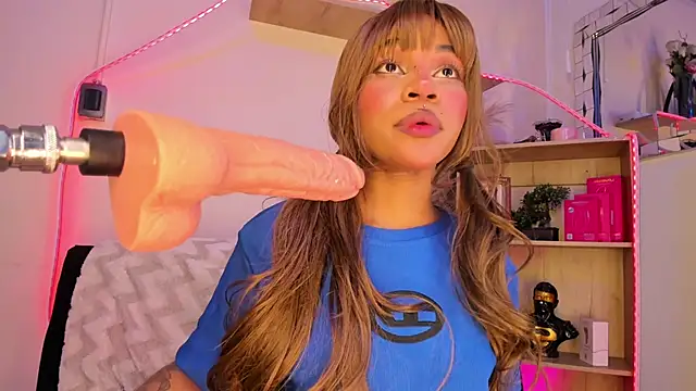 Chat XXX en directo de Tylla__