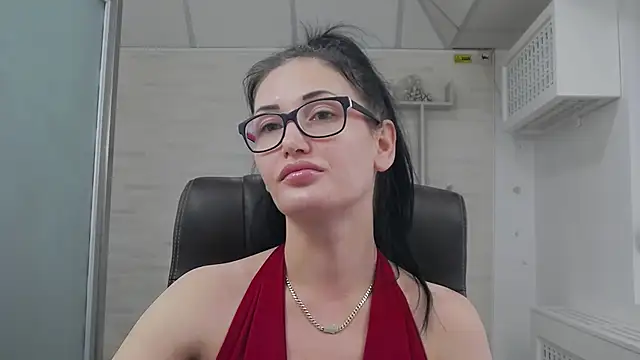 HellenDesire: απευθείας συνομιλία ΧΧΧ