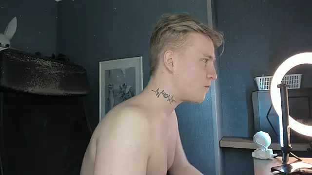 Chat +18 de AlexxSweet ao vivo