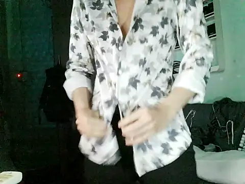 Show Webcam de boyhigh1997