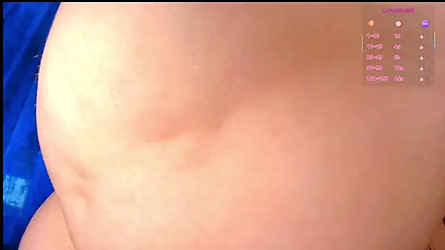 Chat XXX en directo de GoodWitch_