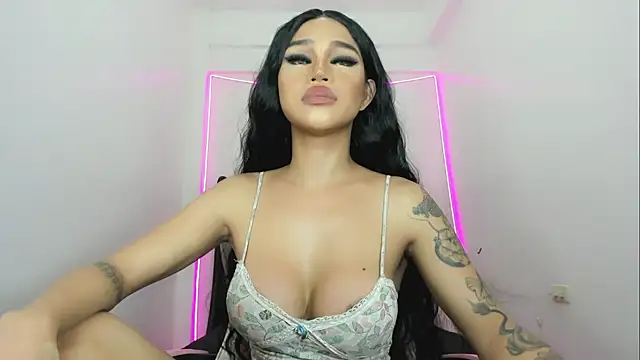 DazzlingDivaLiza's Webcam Show