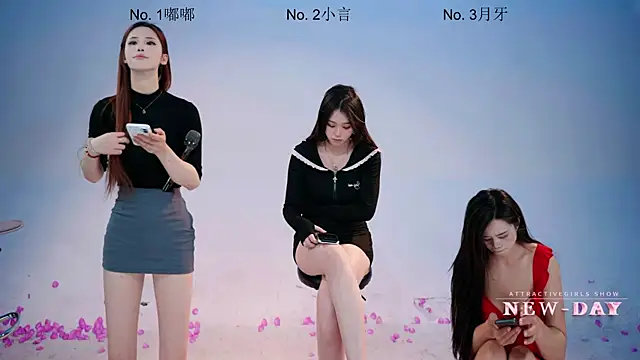 NEW-DAY: διαδικτυακό σόου στην κάμερα