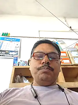 Srmotrs 在線直播表演