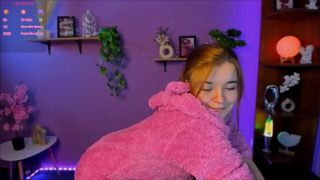 nika-still: онлайн-секс-чат