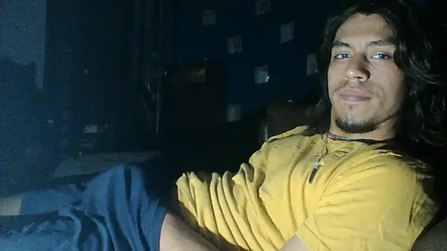 AlexAlejandro13 webkamerás műsora