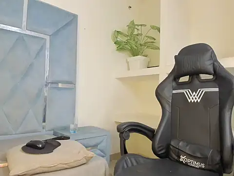 kiaraht's Webcam Show