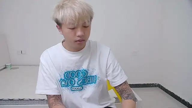 Chocolates-001 Live XXX-Chat