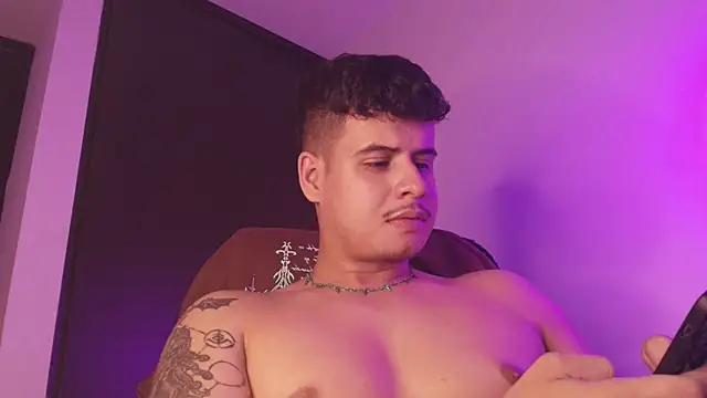 Chat XXX en directo de BjornSteel