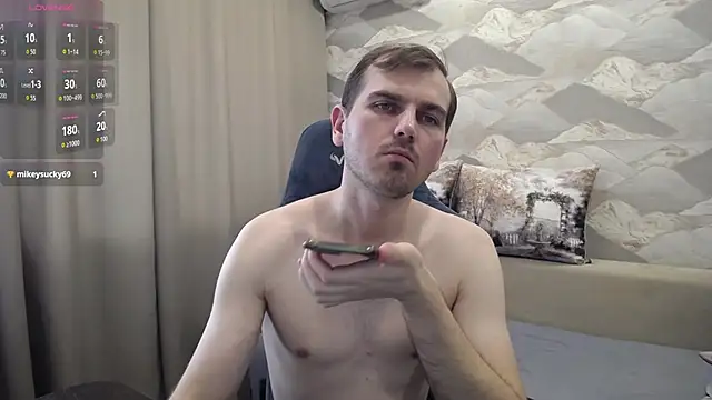 Pokazy przed kamerką – SerzhKorol1