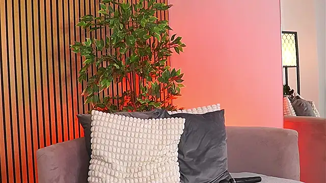 Avril_Cyrus Live XXX-chat