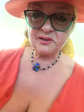 Chat +18 de Hot-Muci ao vivo