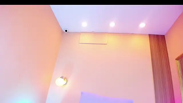 Chat XXX ao vivo de ZoeyMonroe_