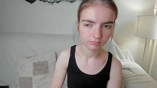 Yala_11's Live XXX Chat