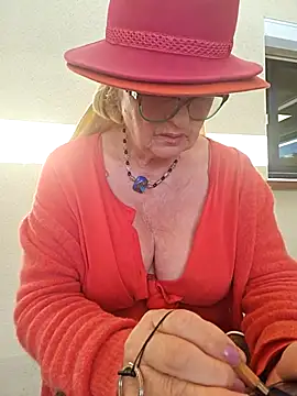 Hot-Mucin Live XXX chat