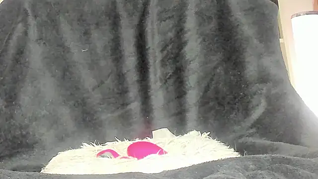 Naughtylov3's Live XXX Chat