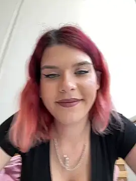 RiriRoseey's Webcam Show