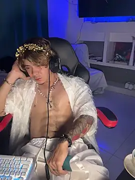 Živý XXX chat AngelLatinBoy