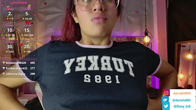 Chat XXX en directo de leyla_collinss