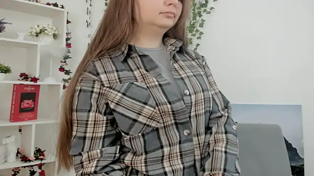 NorineMaw 现场XXX聊天