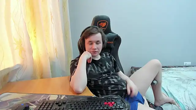 iliaskrisloveのライブXXXチャット