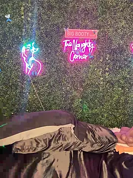 RenaThickAss' Webcam Show