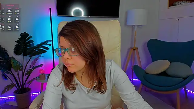 Chat XXX ao vivo de Ariell_Mini