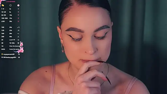 ZofiaSoshnik – Naživo XXX chat