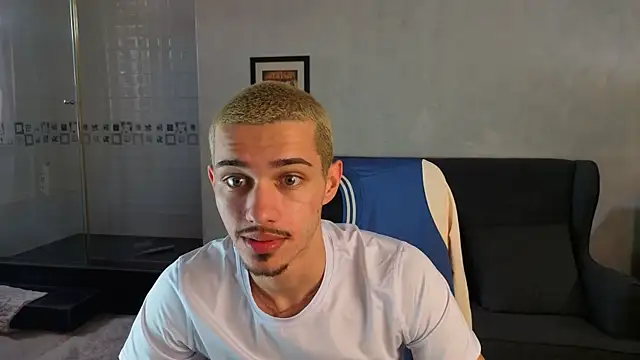 KaydenDrew 现场XXX聊天