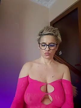 Chat XXX ao vivo de LunaBlaise