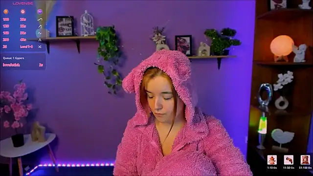 nika-still Adlı Modelin Canlı XXX Sohbeti