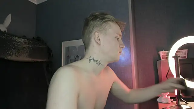 Онлайн чат XXX AlexxSweet