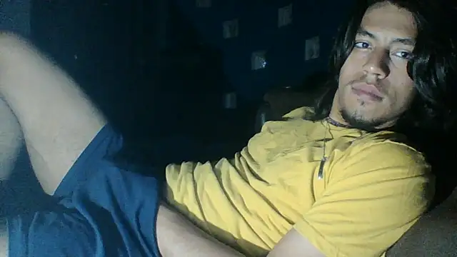 Chatroom XXX en direct de AlexAlejandro13