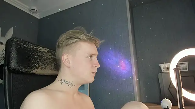 Chatroom XXX en direct de AlexxSweet