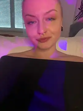 XXX chat uživo modela CherryyCheeks