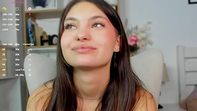 XXX chat uživo modela MirthaBolduan