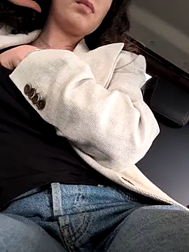 Chat XXX ao vivo de IreneBlue_