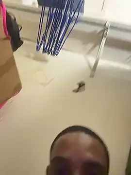 willie896: διαδικτυακό σόου στην κάμερα