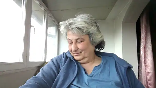 ExquisiteMatureのライブXXXチャット