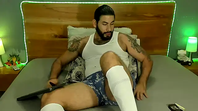 Prometeo-grizzly Adlı Modelin Web Kamerası Şovu