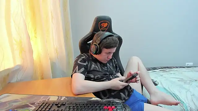 iliaskrislove Show Webcam