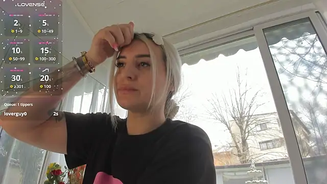 Chat +18 de Ella_Vee ao vivo