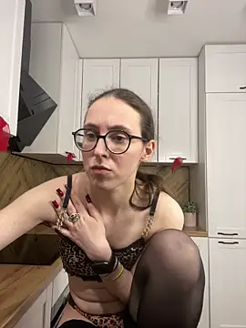 MartiniiSelennaのライブXXXチャット