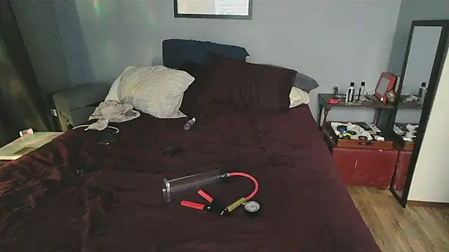 NWBuilt Pertunjukan Webcam